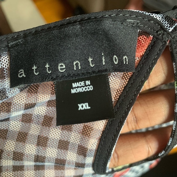 Spring Refresh floral mesh top size 2X - Picture 8 of 8